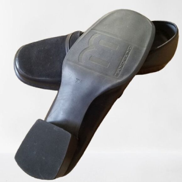Bandolino Jilena Black Suede Leather Size 5 - Picture 6 of 8